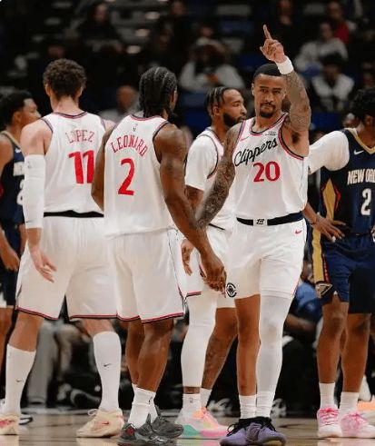 小卡回归遭队友冷落 鹈鹕团队作战掀翻快船