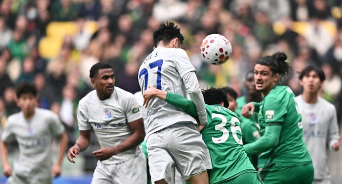 北京国安客场战平上海申花 张玉宁高效破门难救